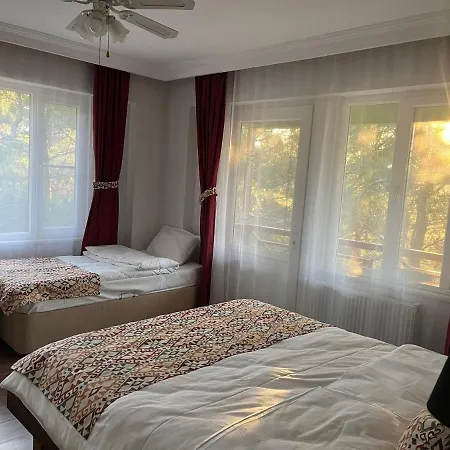 Sari Butik Hotel Gure